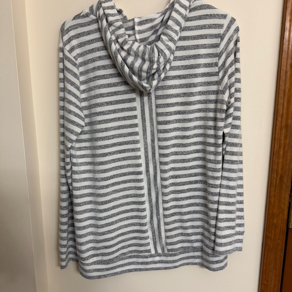 Market & Spruce Gray and White Striped Hooded Pullover - Picture 4 of 4